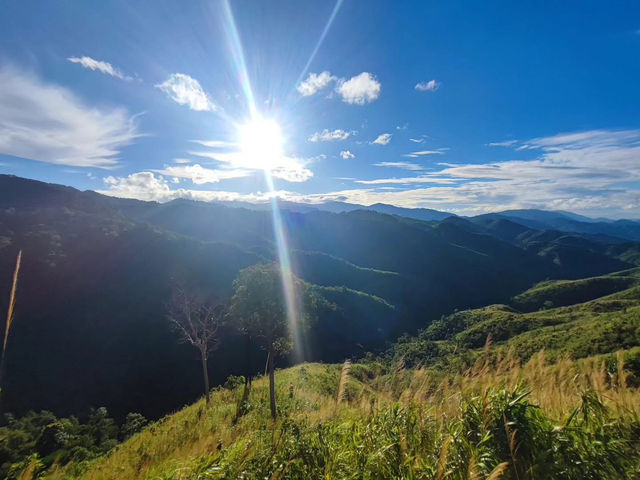 タイの自然に包まれる旅。メーワン国立公園で静けさと絶景に出会いました🌿🌄 心がリセットされる時間。
