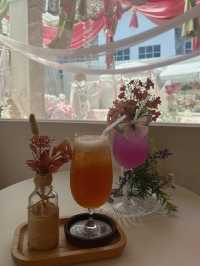 The craziest decoration cafe in Penang: No.8 Sandwich Club