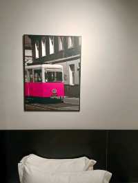 Teedo Hotel - a new black and pink rest nest in KL. 