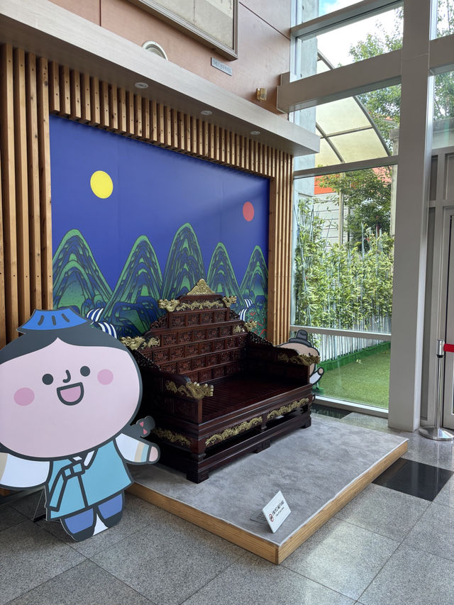 더운 여름날 시원하게 실내 박물관데이트🥰