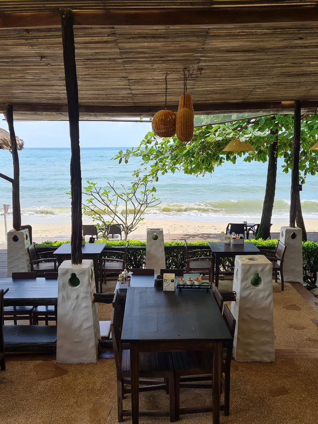 ติดเกาะช้างที่ โรงแรม Nature beach 