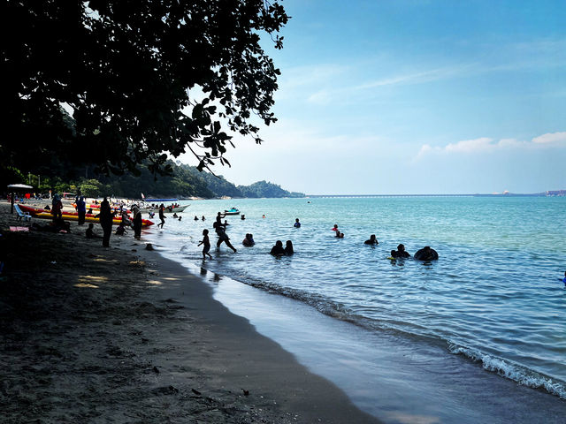 Teluk Batik – A Relaxing Summer Escape