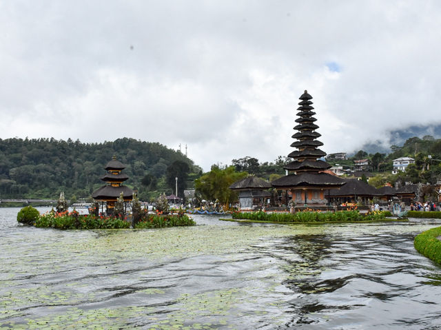 Pura Ulun Danu Bratan – A Serene Lake