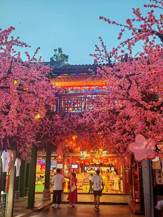 ถนนคนเดินจิ๋นหลี (Jinli Ancient Street) ที่เฉิงตู