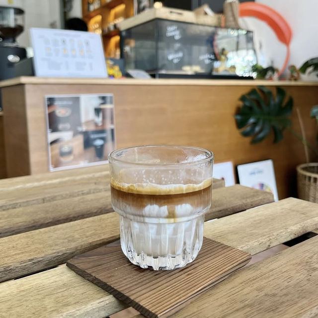 📍 Hide and Sip Coffee 