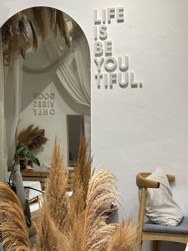 Utoo Boho Cafe & Patisserie