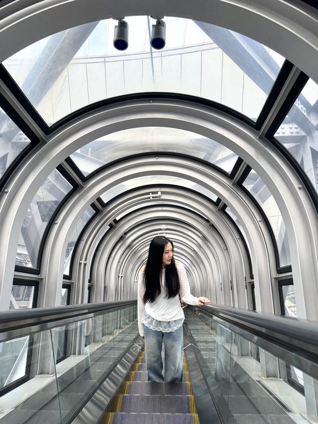 จุดชมวิวกลางเมืองโอซาก้า Umeda Sky Building