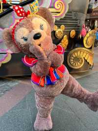 People Meets Magic: The Ultimate Disney Castle in Shanghai