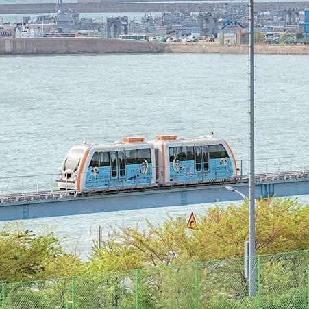 Wolmido Island: A Nostalgic Seaside Escape Just Outside Seoul"** 🌊🎡
