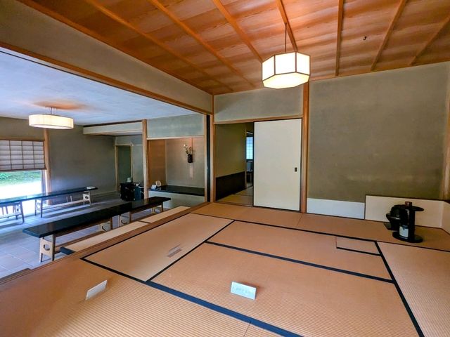 富山 | 五福山水苑，如水墨畫般的池泉回遊式庭園