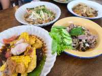 Homnoir หอมนัวร์ somtum&cafe 