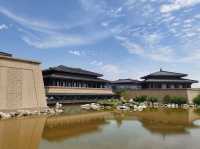Qin‑Han Pavilion