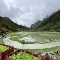 🌄 Gongga Lake (贡嘎错): A Gentle Trek with a Big Reward