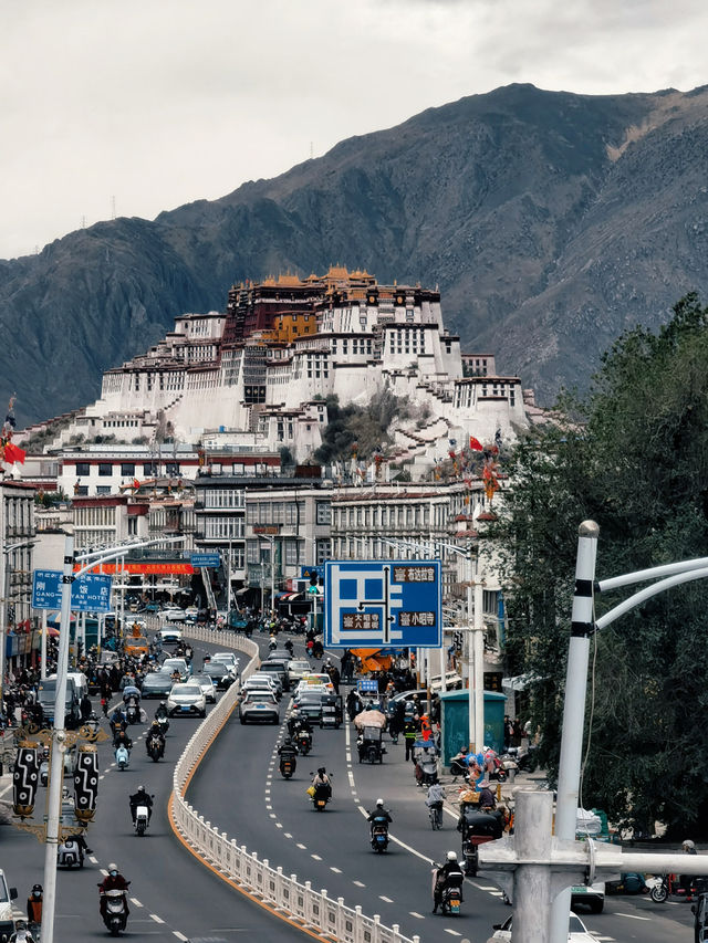 Tibet, You’re standing in the shadow of history 🇨🇳✨