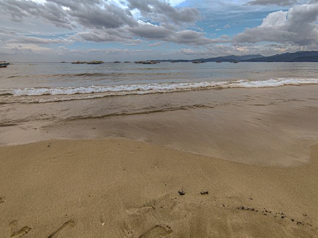 Beach Vibe in Sabang, Puerto Princesa