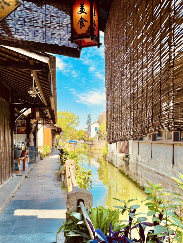A Glimpse into History of Jiangnan A Glimpse into History of Jiangnan