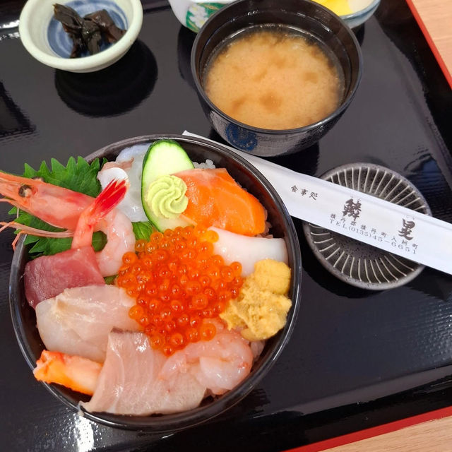札幌🇯🇵 直奔鱗晃食堂 🍱