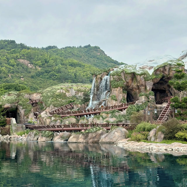 ปราสาทเอเรนเดล Disneyland Hong Kong 