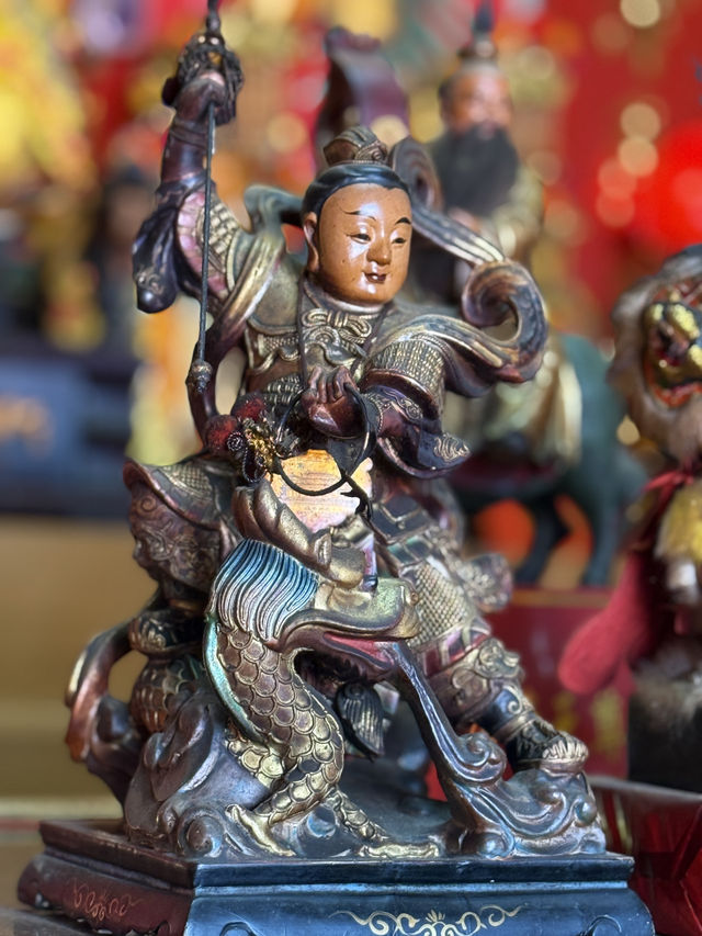 《香煙裊裊、古樑沉靜，宜蘭昭應宮以兩百年時光，見證城市變遷，也庇佑世代安穩》