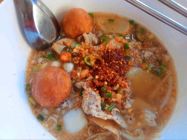 ตลาดบางน้ำผึ้ง ตลาดบางน้ำผึ้ง