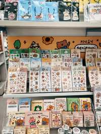 🇰🇷韓國首爾弘大探店📒made by 超級可愛的文創文具店
