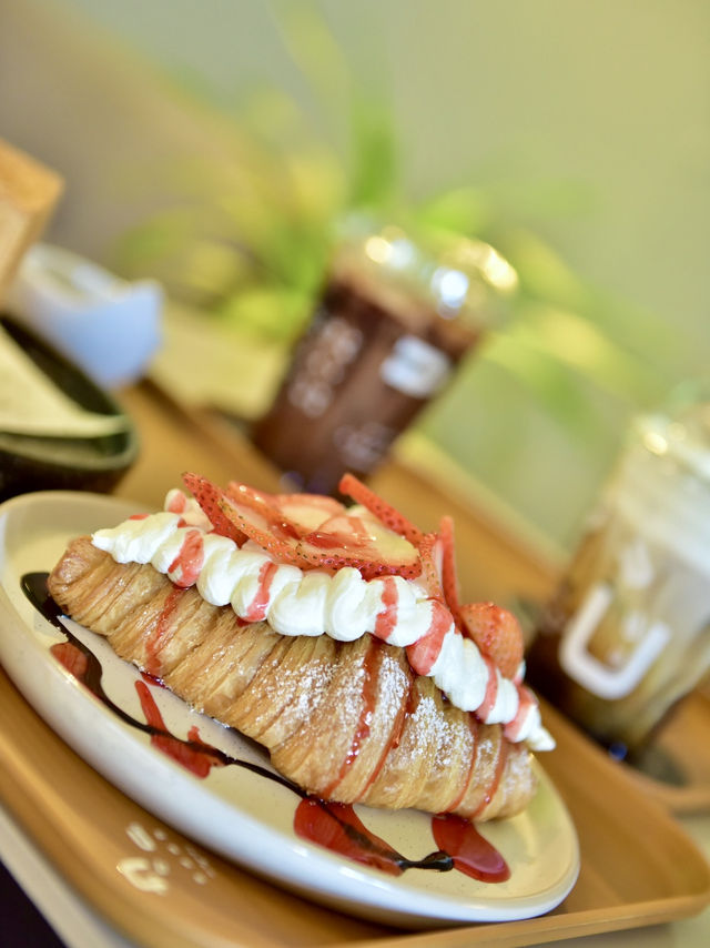 ลุงเปี๊ยกคาเฟ่ ร้านสุดฮิตของคนตากใบ ลุงเปี๊ยกคาเฟ่ ร้านสุดฮิตของคนตากใบ