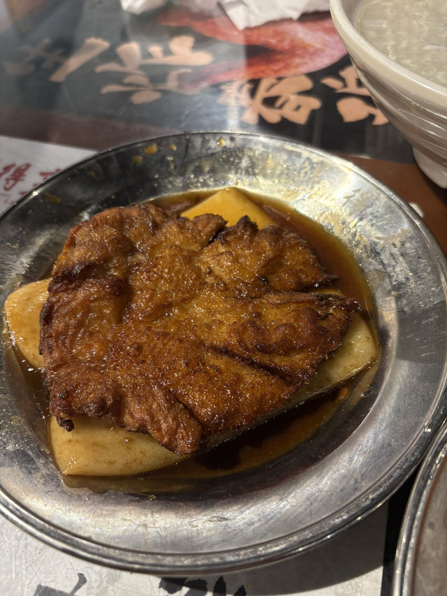 鮮得來上海好味道，排骨年糕童年記憶，東坡肉菜飯堪稱一絕