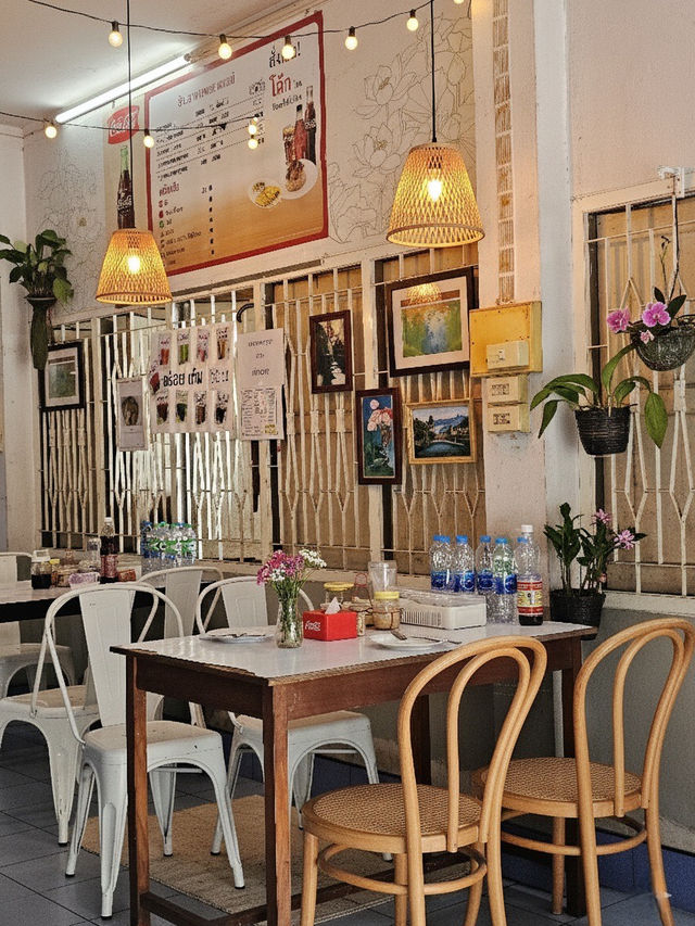 พรนารายณ์ ร้านลับในตำนาน