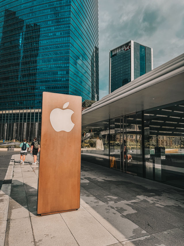 Malaysia’s First Iconic Apple Store — A Landmark at TRX 