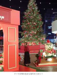 クリスマスツリー巡りなら横浜！ベイクォーターの巨大ツリーが人気フォトスポット