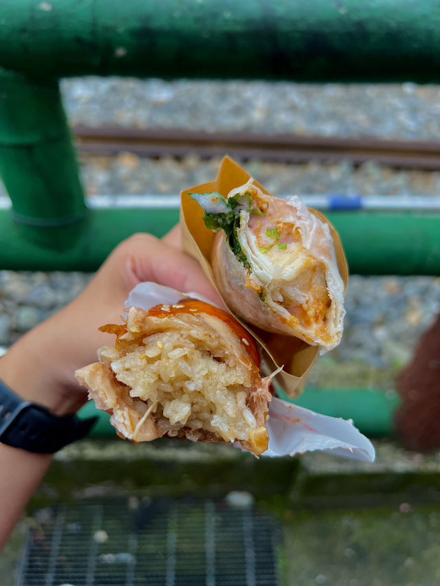 Taste Of Shifen😋 - This Place Should Be In Your Taiwan’s Itinerary😍✨ 