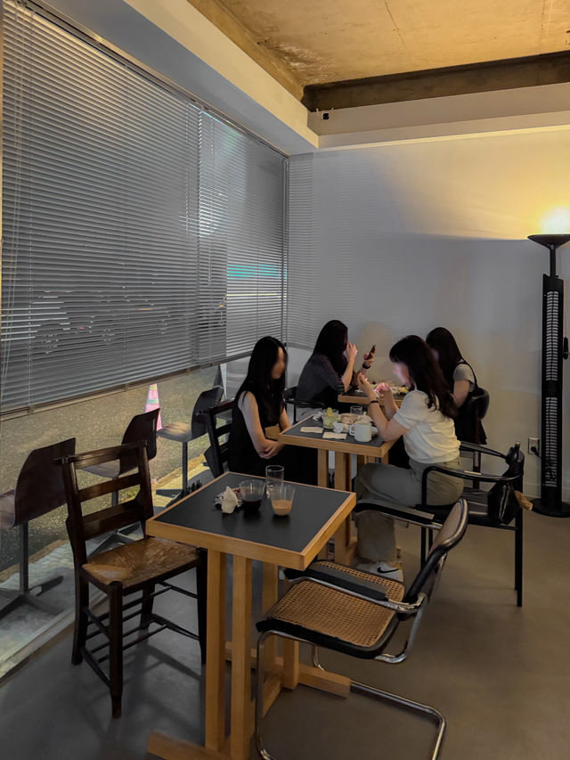 오픈하자마자 핫플이 된 테린느 맛집 신상 카페, 희락과 화평 