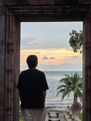 Магия у бассейна 🌅