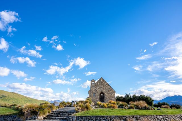 蒂卡波湖畔:好牧羊人教堂四季風光之旅 蒂卡波湖畔:好牧羊人教堂四季風光之旅