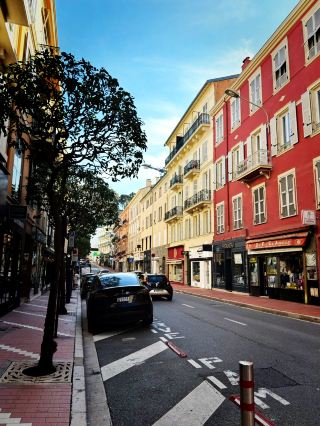🏎️ Supercars, Royal Palaces, and Cliffside Views: The Ultimate Monaco Day Trip Guide 🇲🇨