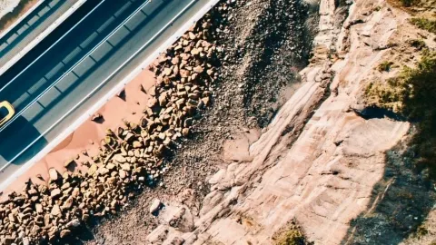 エクアドル・コトパクシ国立公園:リンピオプンゴ湖の苔むしたパラモの遊歩道 — traveler post in ラタクンガ