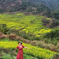Stunning Huangling Ancient Town & Terraces