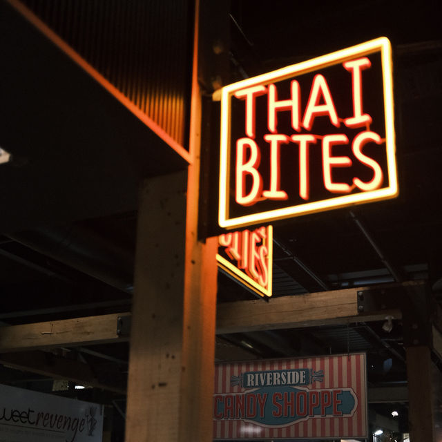 CHRISTCHURCH’S BUSTLING NIGHTLIFE RIVERSIDE MARKET 