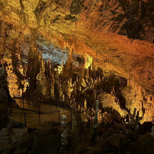 Train ride in a cave? - Yes, it is possible 