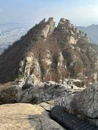 🍂⛰️ Autumn Hiking in Bukhansan: Seoul’s Mountain Escape