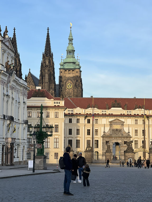 🇨🇿 聖維特主教座堂（Katedrála svatého Víta）🇨🇿