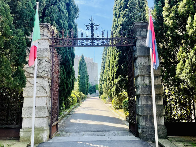Castello di Duino 🏰