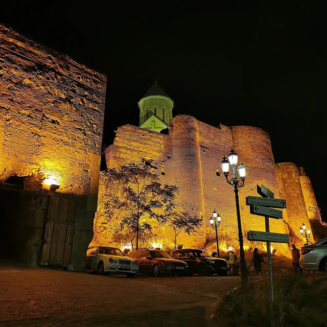 Narikala Fortress Awaits: Timeless Majesty
