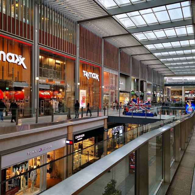 Oxford’s Retail Treasures: Exploring Markets and Malls