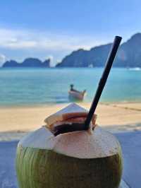 Phi Phi Islands: Turquoise Waters and Tropical Bliss