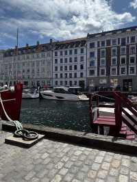 🌈🍽️ Lunch with a View & Stories in Every Step – Nyhavn, Copenhagen 🇩🇰🚶‍♀️ 