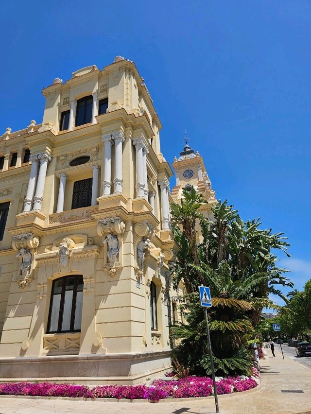 Discovering Málaga: A Perfect Blend of Sun, Culture & Tapas