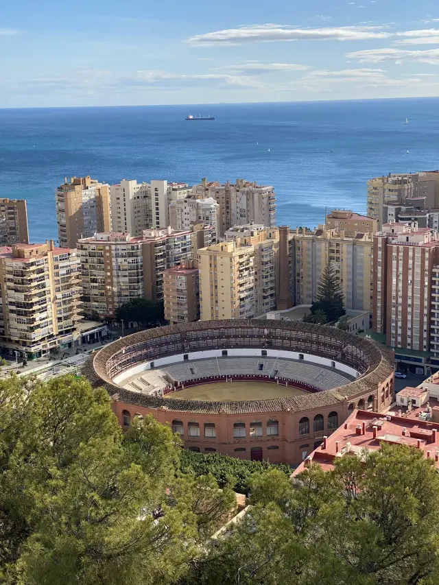 Spain Trip: Malaga Beach Escape on a Weekend Itinerary!