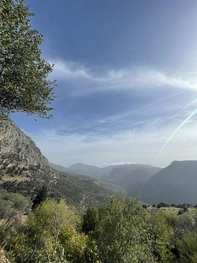 🏛️ Delphi – The Navel of the Ancient World 🌿✨