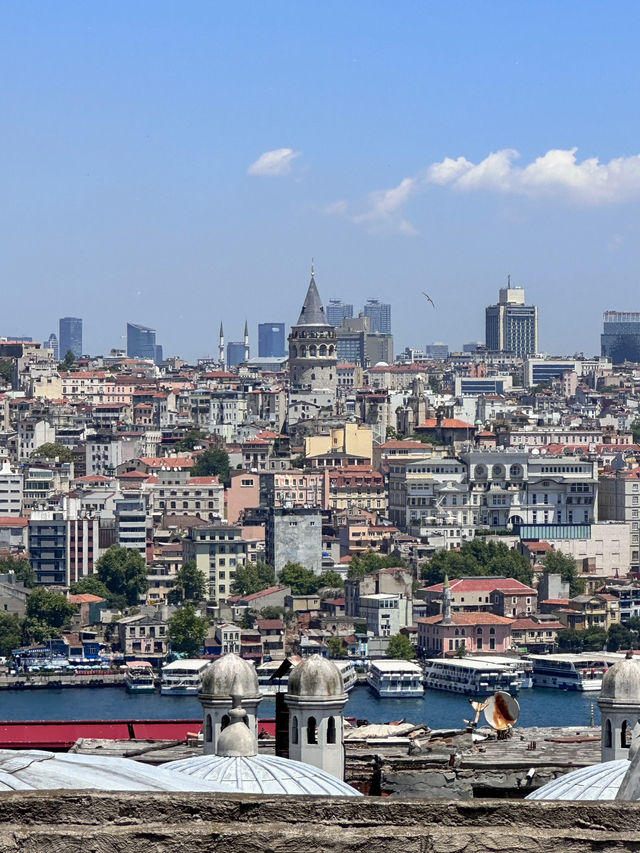 🇹🇷 Мечеть Сулеймание — одна из самых красивых в Стамбуле. 🇹🇷 Мечеть Сулеймание — одна из самых красивых в Стамбуле.